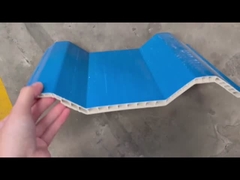 Twin-wall hollow roof sheet